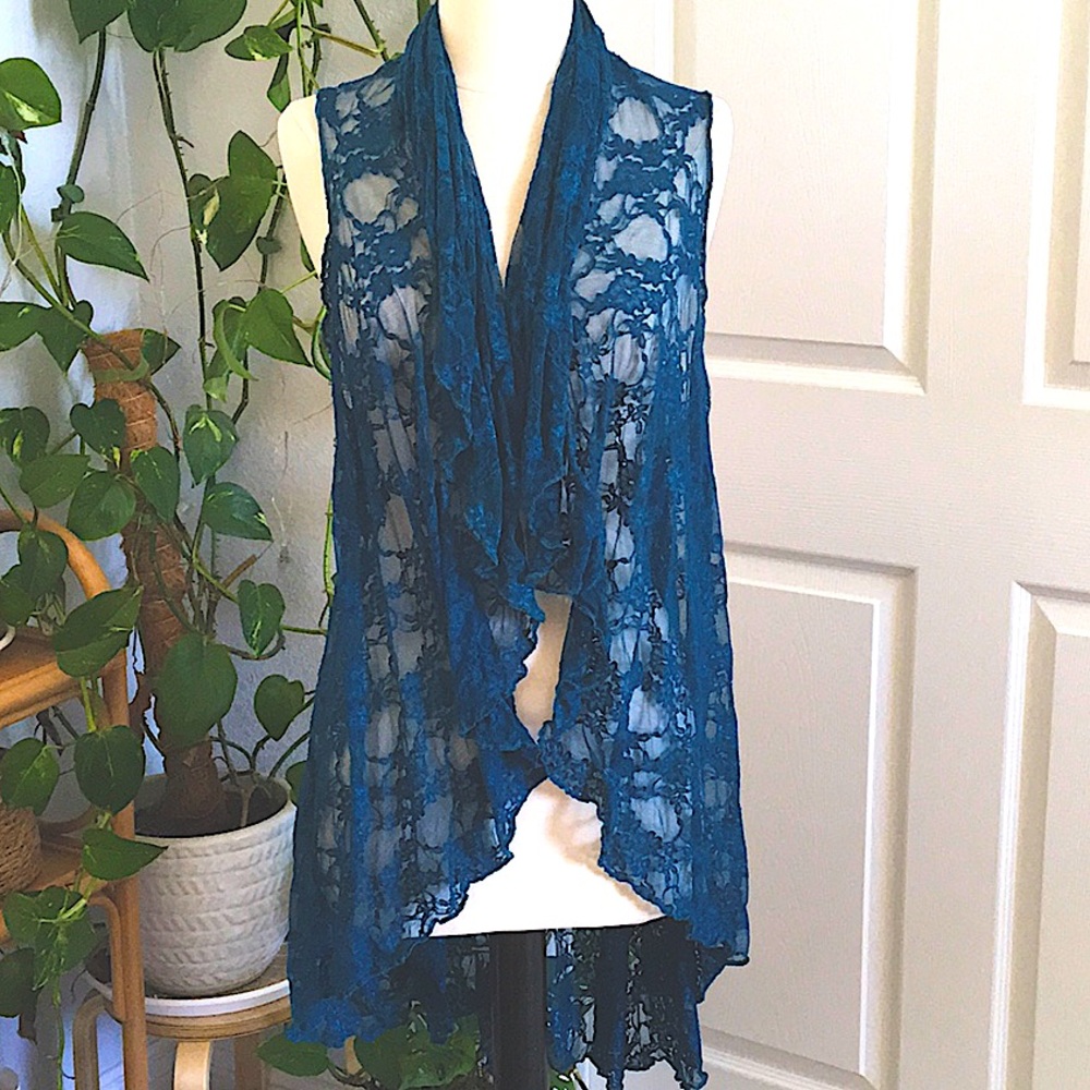 ⚡️🥂Teal Blue Lace Vest Versatile 🥂⚡️